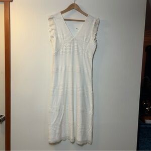 🆕 MANGO | White Lace Sheath Dress with Flutter Sleeves Size Medium